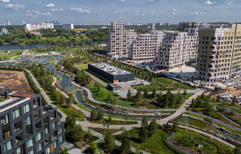 Как технологии озеленения помогают превращать придомовые территории в эстетичные и функциональные пространства